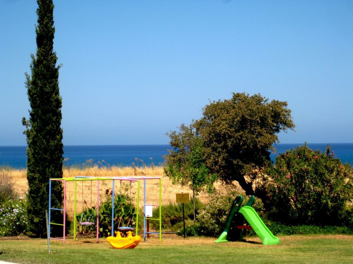 Akamanthea Holiday Village