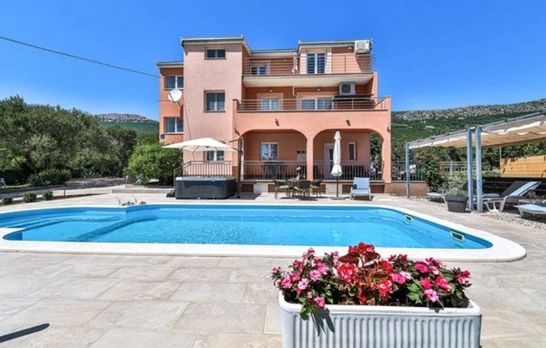 Villa Leona