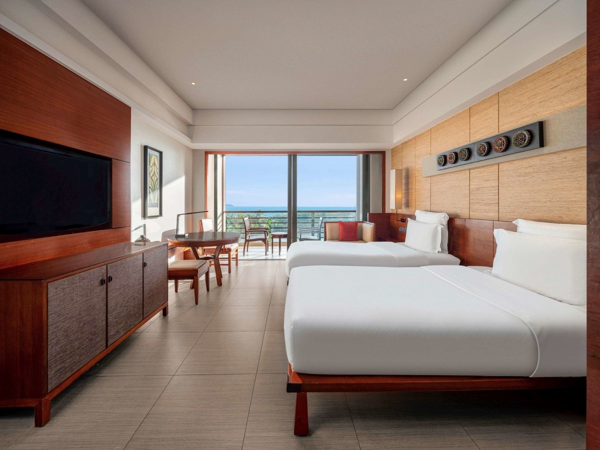Pullman Oceanview Resort & Spa (Sanya Bay)