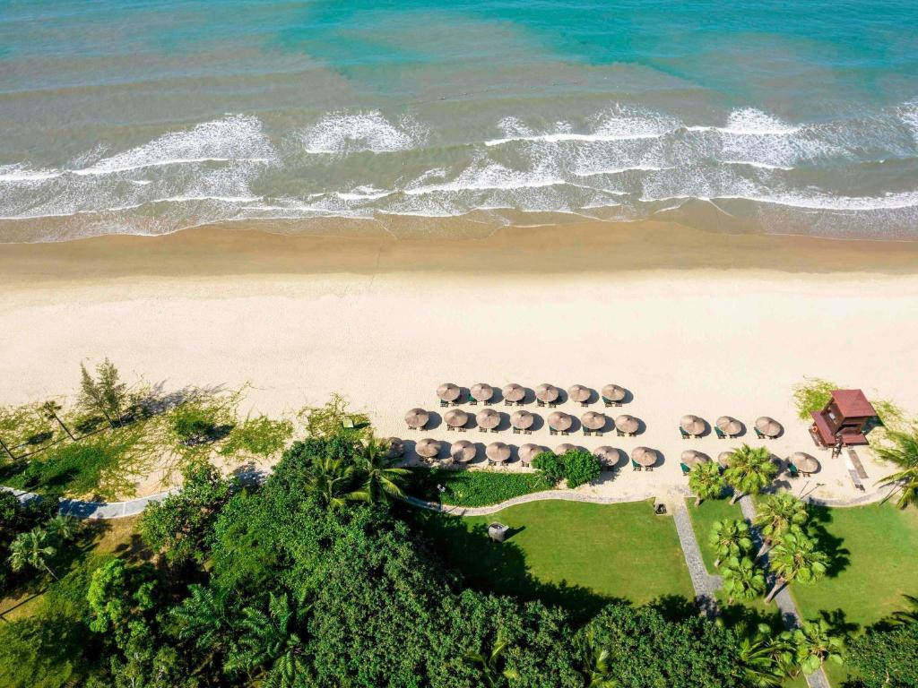 Pullman Oceanview Resort & Spa (Sanya Bay)
