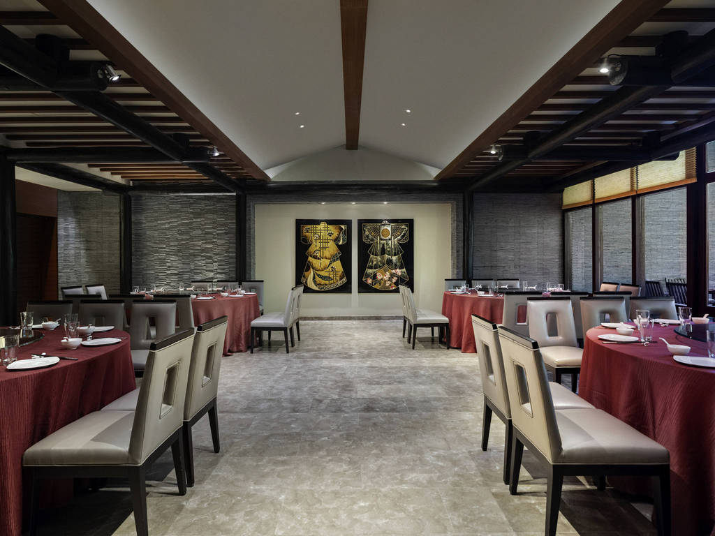 Pullman Oceanview Resort & Spa (Sanya Bay)