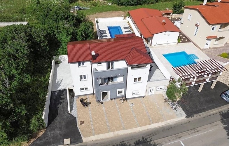 Villa Lux