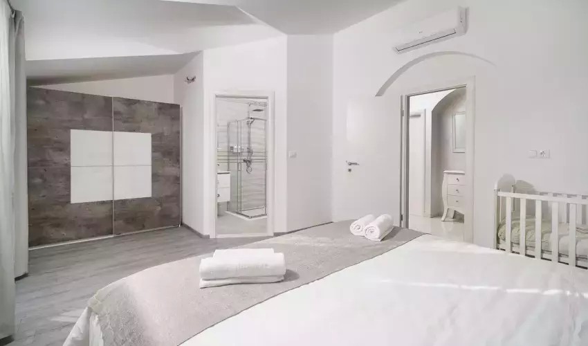 Villa Rosalia (Kaštel Stari)