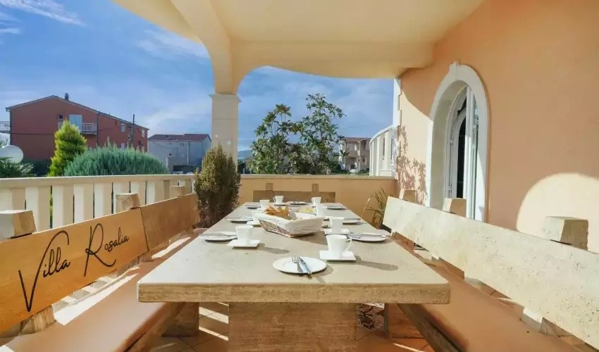 Villa Rosalia (Kaštel Stari)