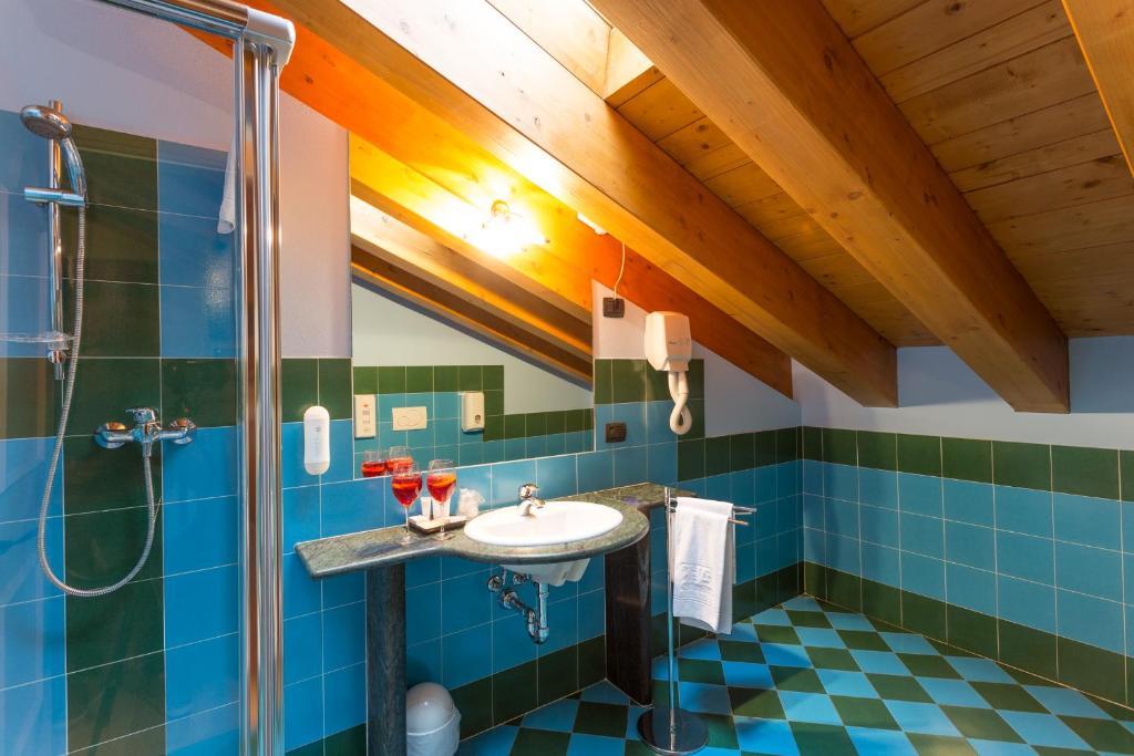 6denní velikonoční zájezd s polopenzí a skipasem – hotel Arisch