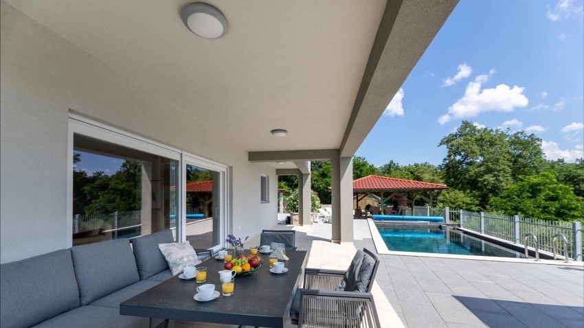 Villa Petra (Risika)