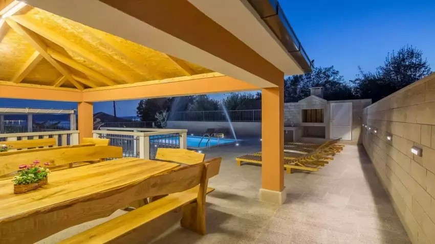 Villa Luma (Kaštel Sućurac)