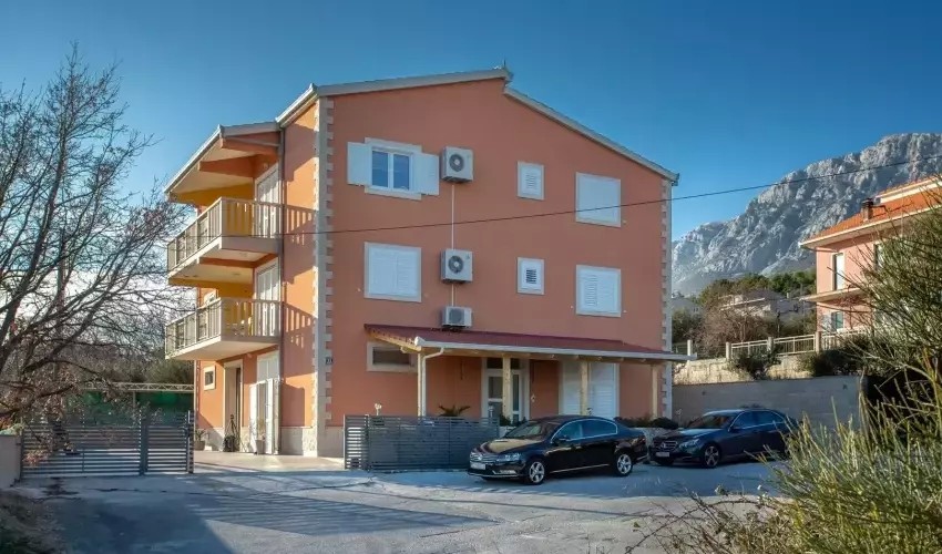 Villa Luma (Kaštel Sućurac)