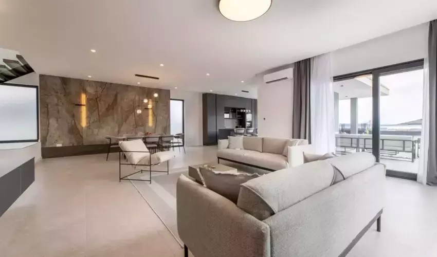 Villa Miamore (Kaštel Stari)
