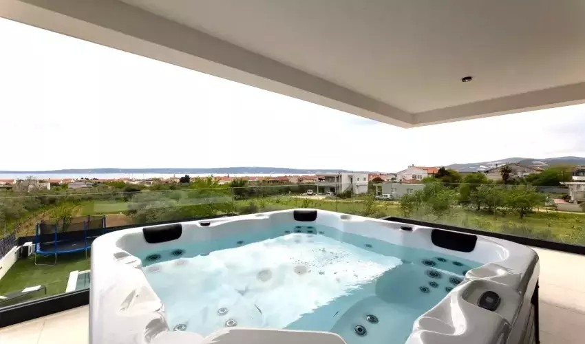 Villa Miamore (Kaštel Stari)