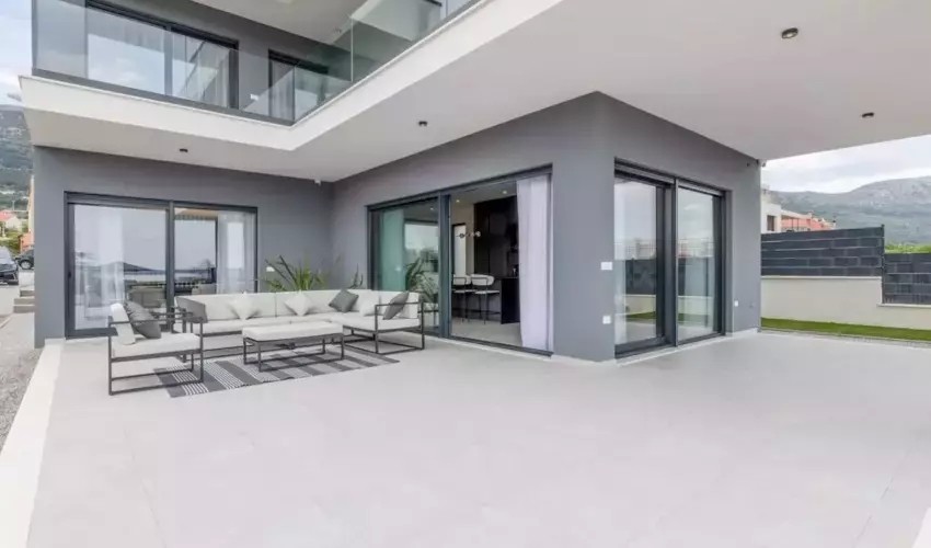 Villa Miamore (Kaštel Stari)