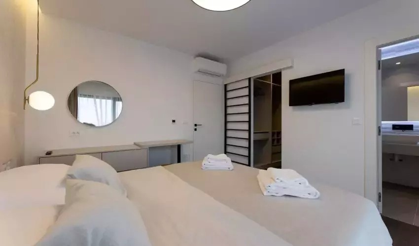 Villa Miamore (Kaštel Stari)