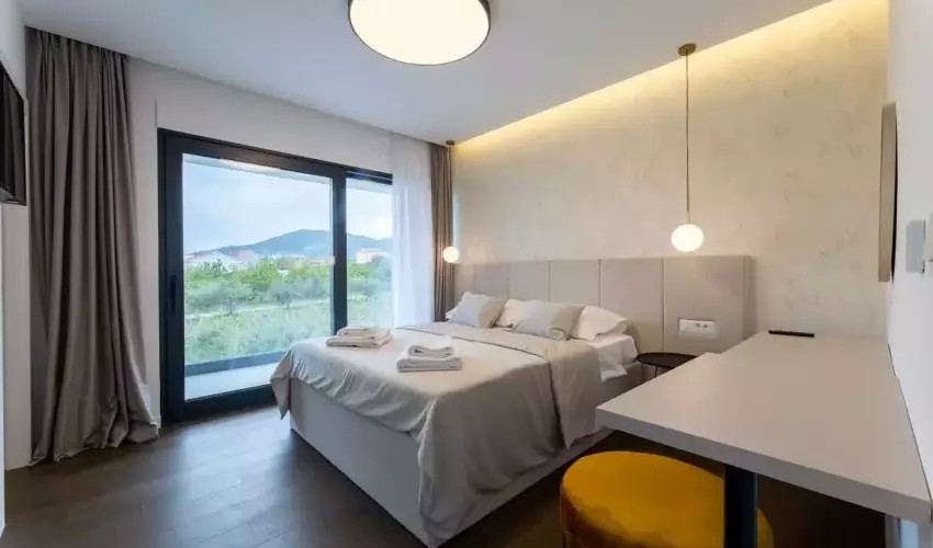 Villa Miamore (Kaštel Stari)