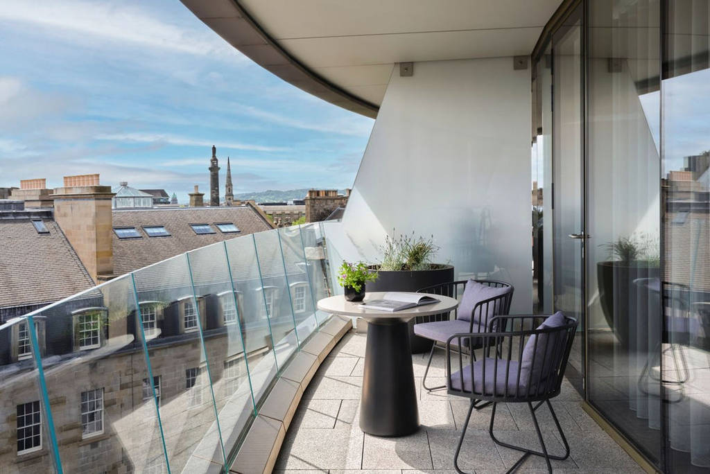 W Edinburgh