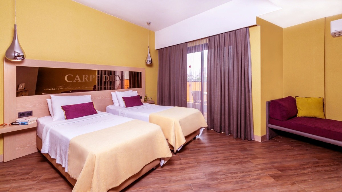 Costa Mare Suites