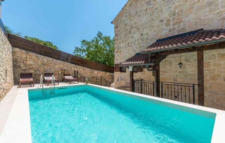 Villa Calandra