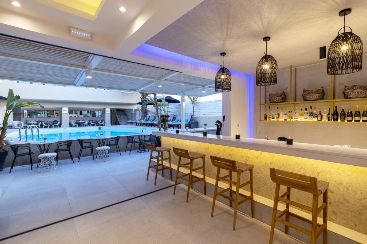 La Stella Suites