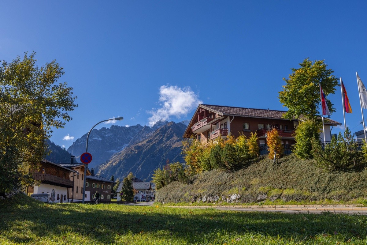 Ifa Alpenrose