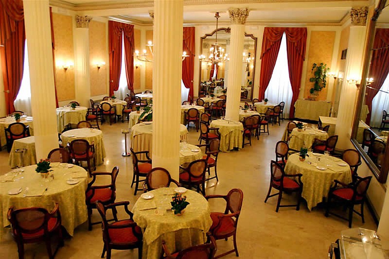 Grand Et Des Palmes (Palermo)