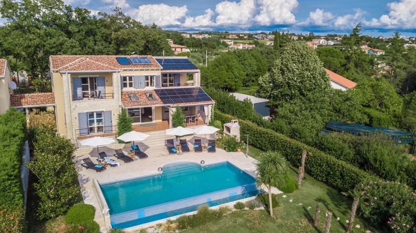 Villa Nikolina (Kaštelir)