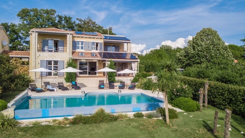 Villa Nikolina (Kaštelir)