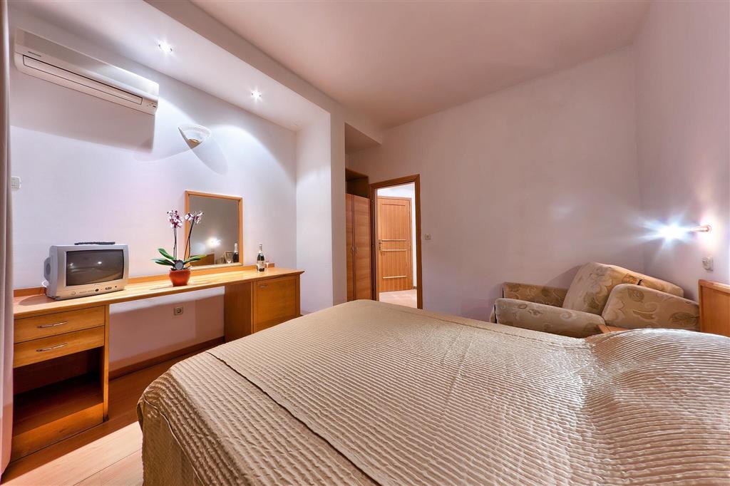 Hotel Nano 2027