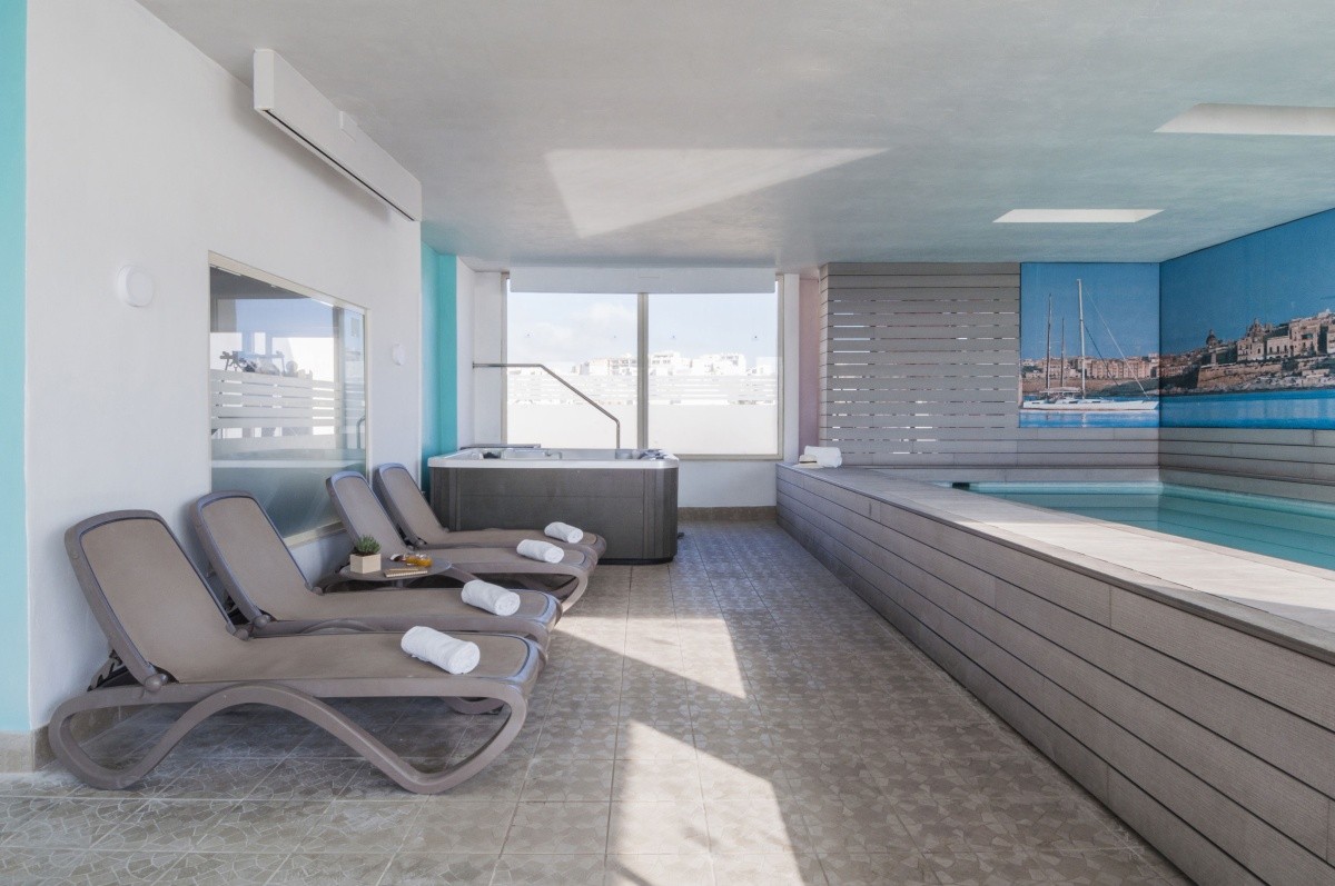 Bayview Hotel & Apartments