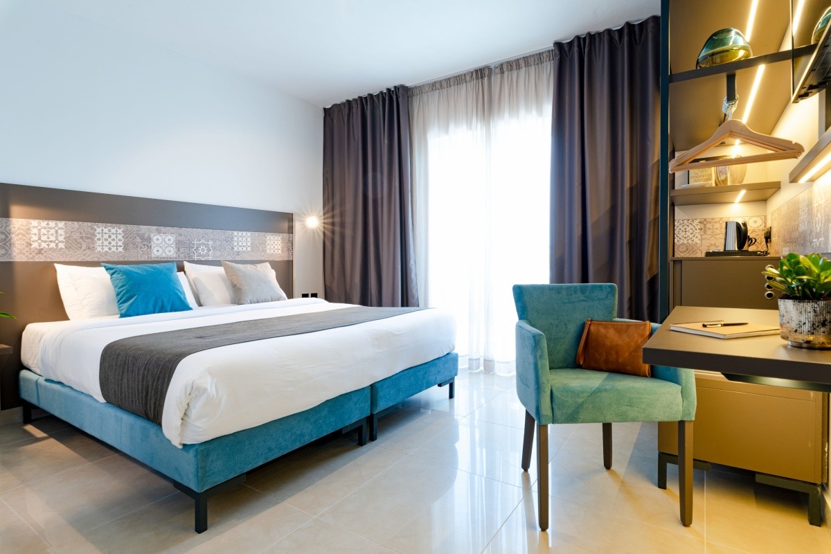 Bayview Hotel & Apartments