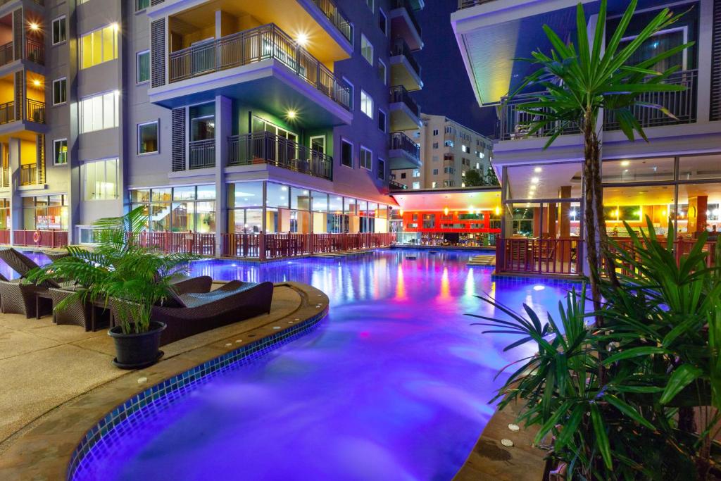 Elite Suites Patong