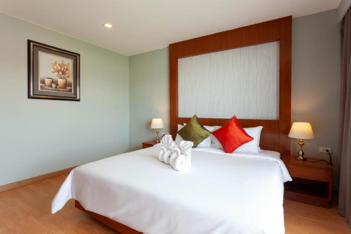 Elite Suites Patong