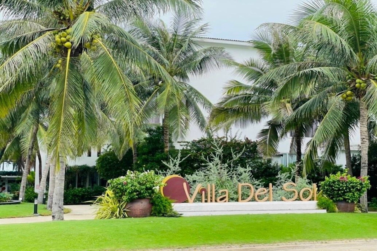 Villa Del Sol Beach Villas & Spa