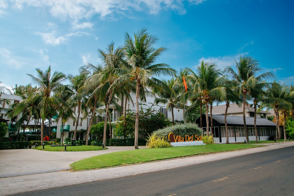 Villa Del Sol Beach Villas & Spa
