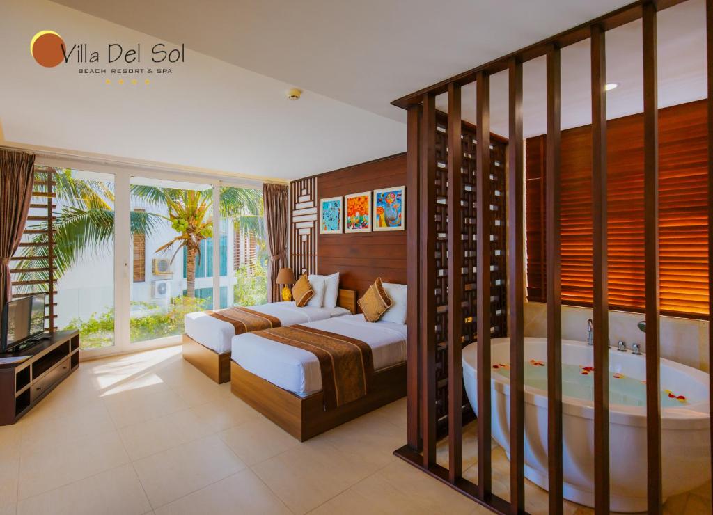 Villa Del Sol Beach Villas & Spa
