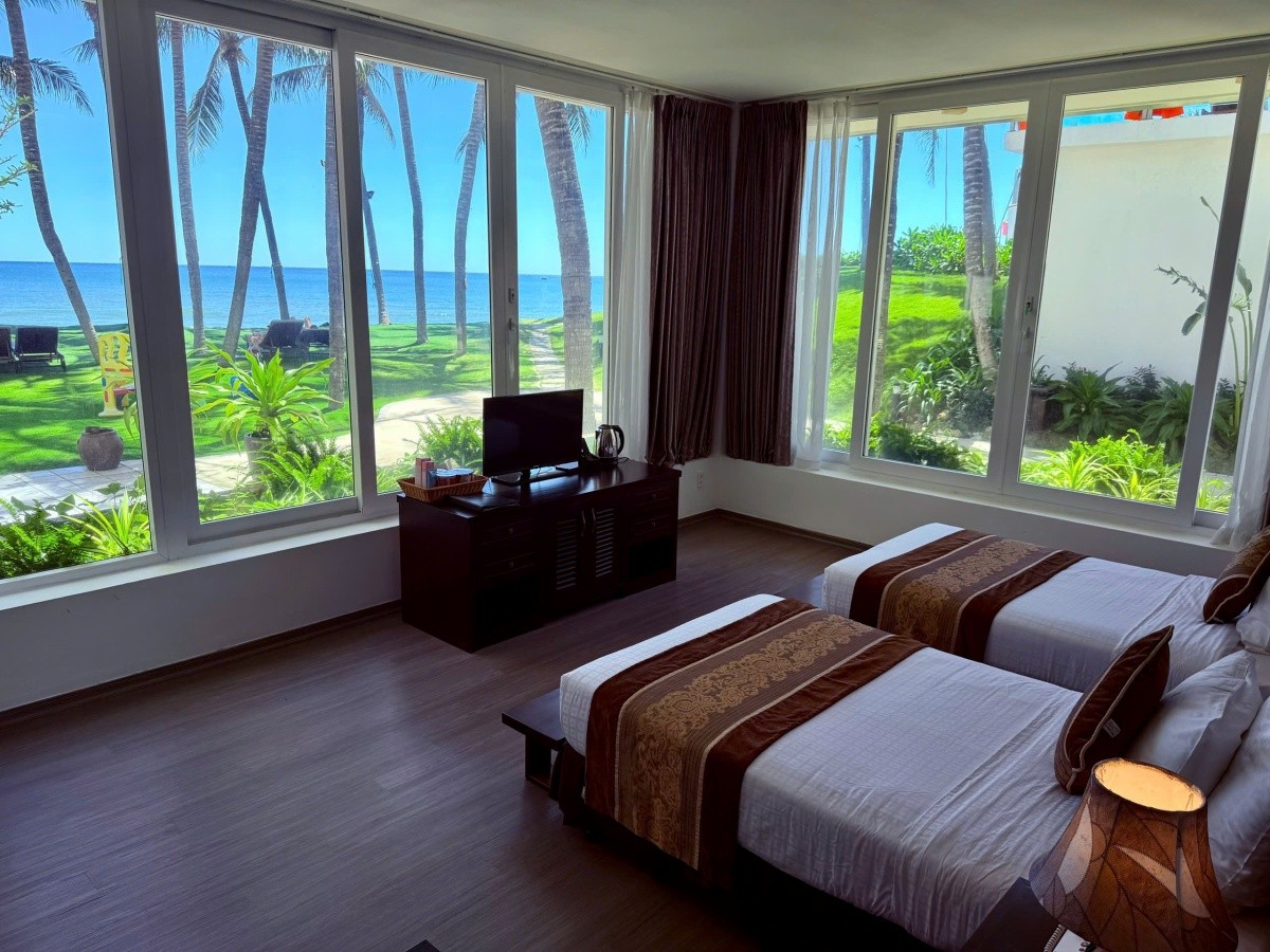 Villa Del Sol Beach Villas & Spa