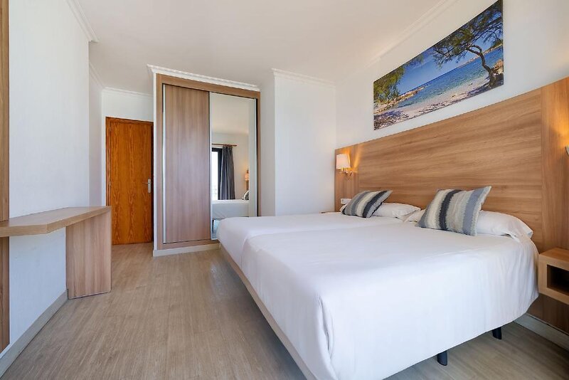 R2 Cala Millor Apartments (Ex. Apartaments Midas)