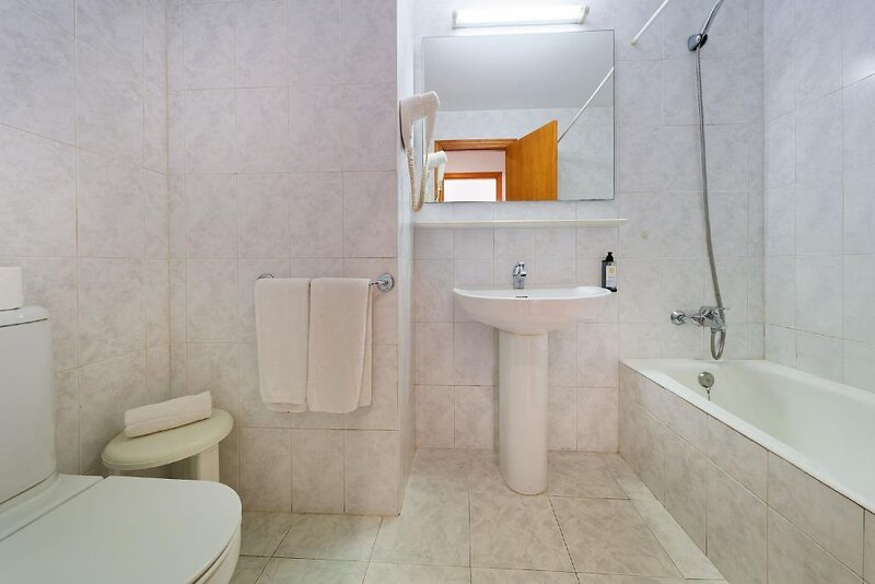 R2 Cala Millor Apartments (Ex. Apartaments Midas)