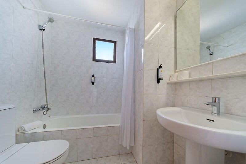 R2 Cala Millor Apartments (Ex. Apartaments Midas)