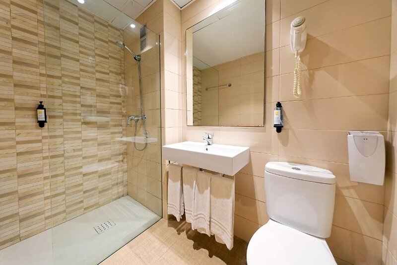 R2 Cala Millor Apartments (Ex. Apartaments Midas)