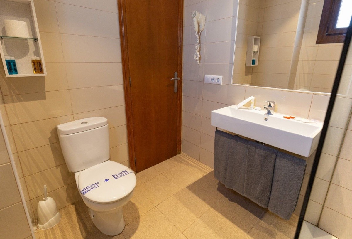 R2 Cala Millor Apartments (Ex. Apartaments Midas)