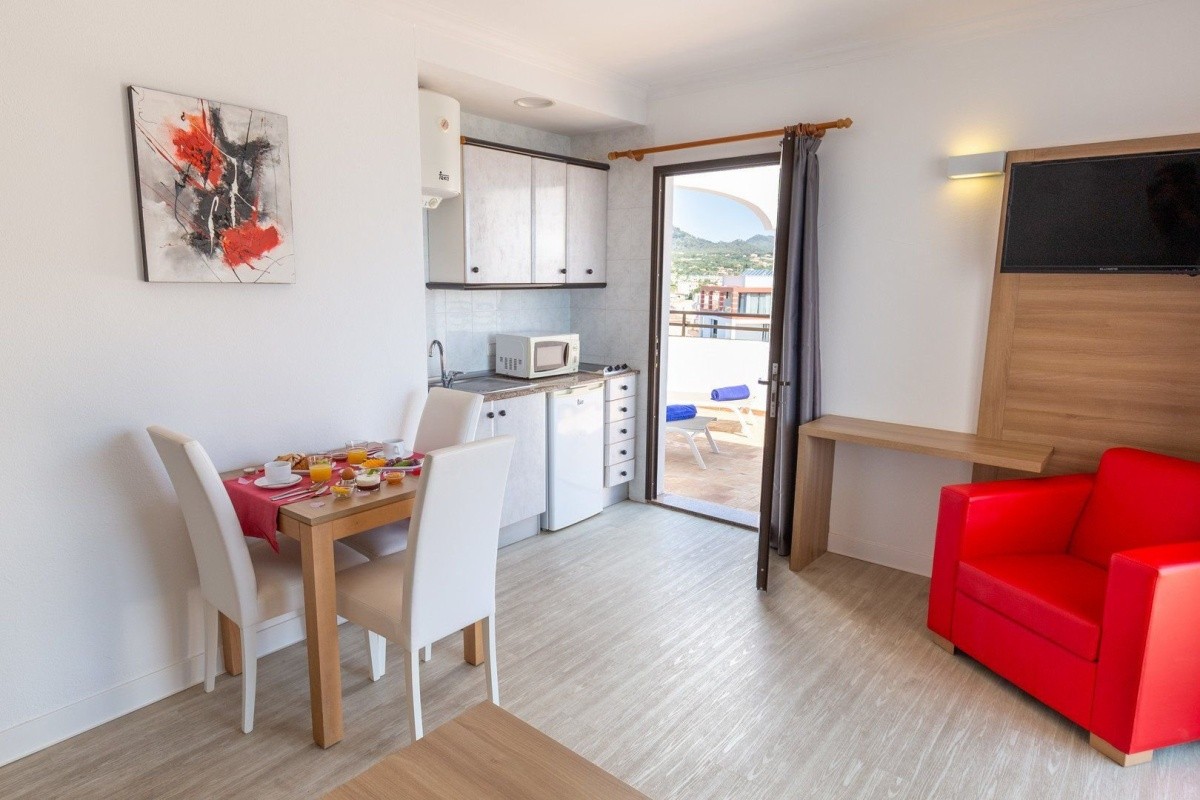 R2 Cala Millor Apartments (Ex. Apartaments Midas)