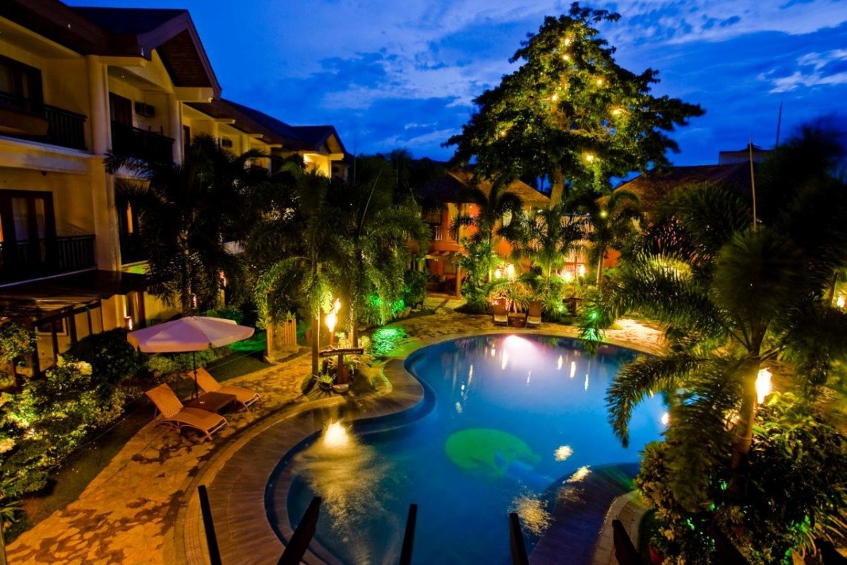 Boracay Tropics Resort