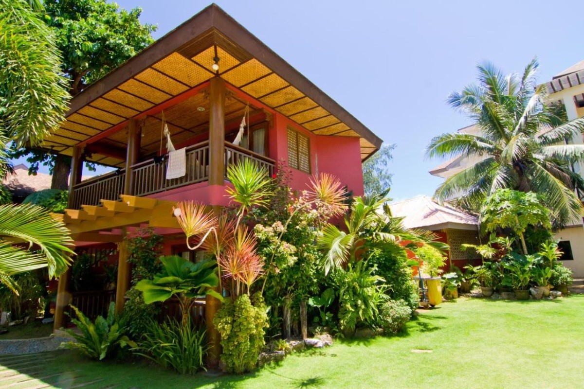 Boracay Tropics Resort