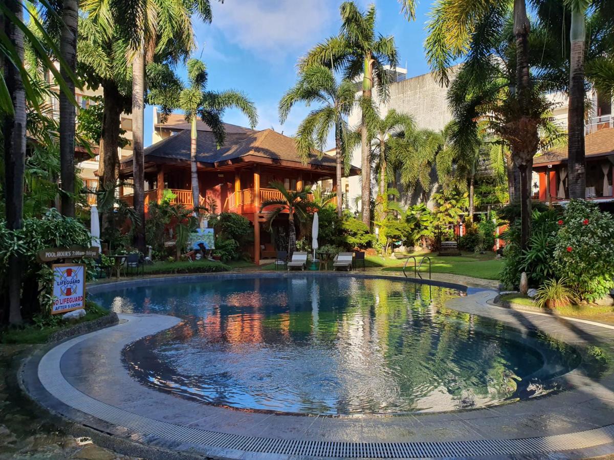 Boracay Tropics Resort