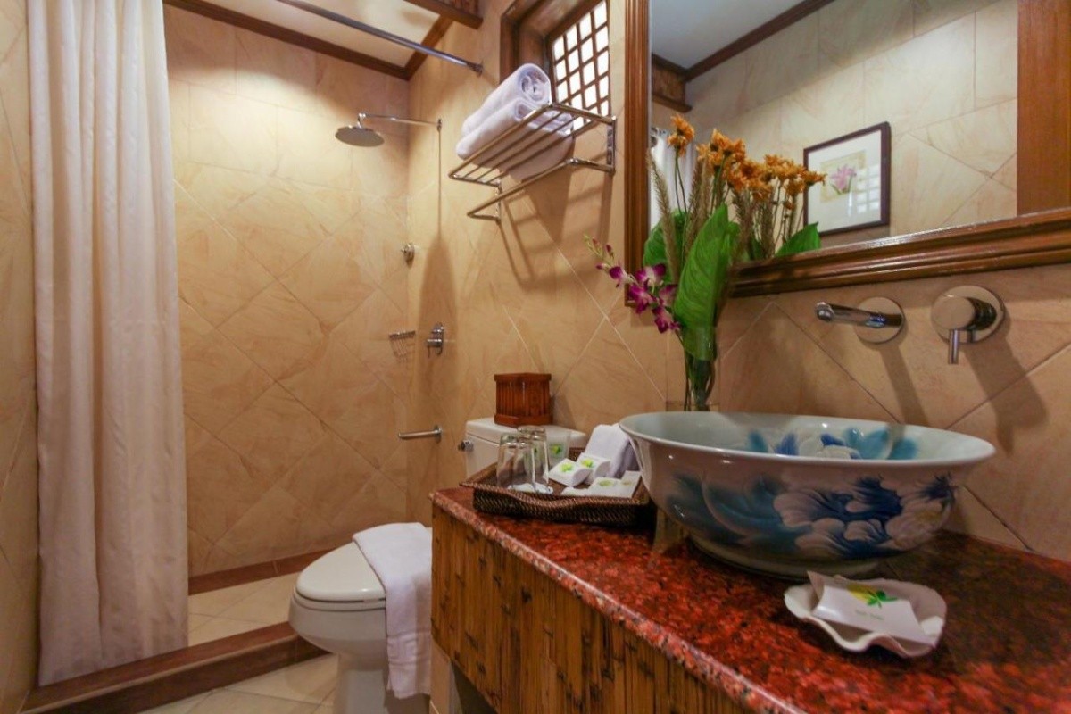 Boracay Tropics Resort