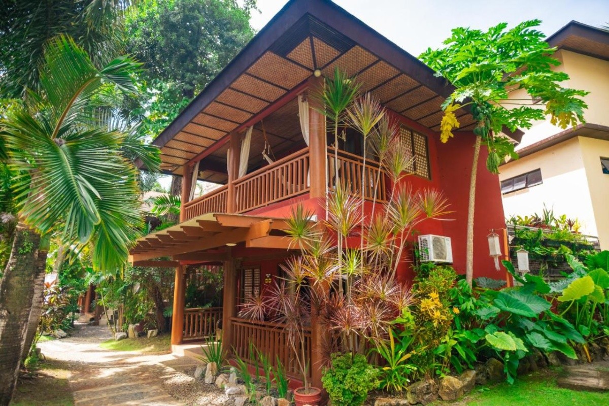 Boracay Tropics Resort