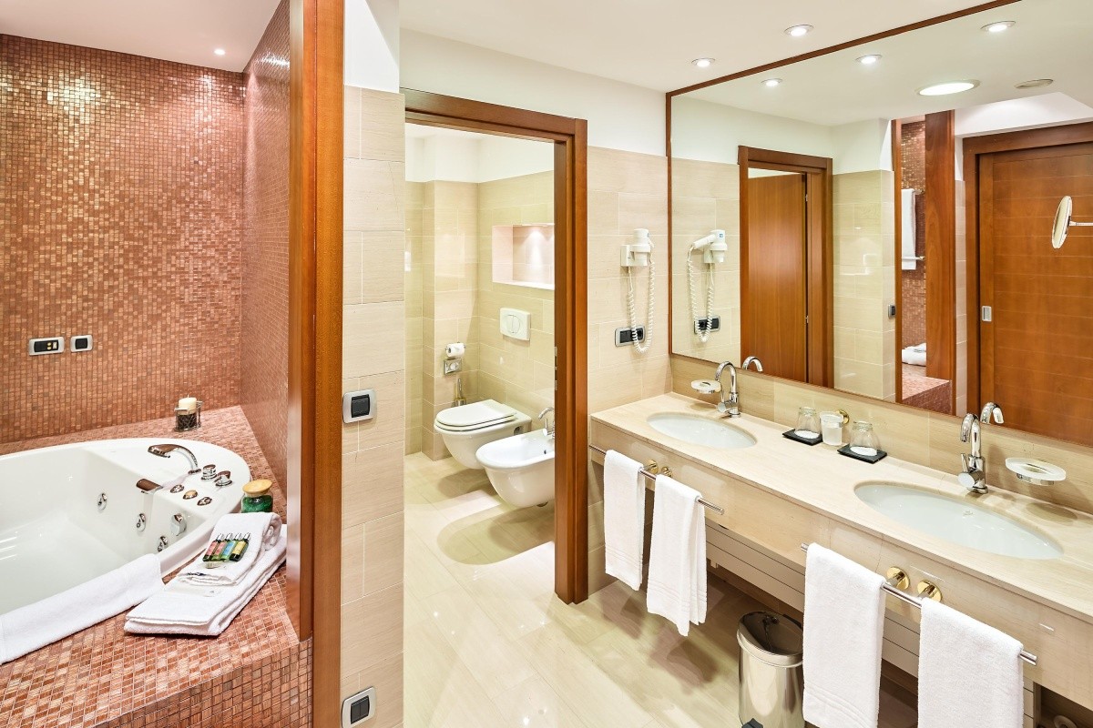 Doubletree By Hilton Ljubljana (Ex. Austria Trend Ljubljana)