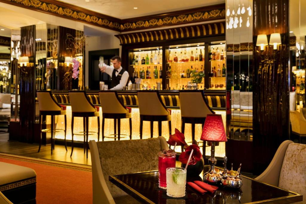 Hôtel Barrière Le Majestic