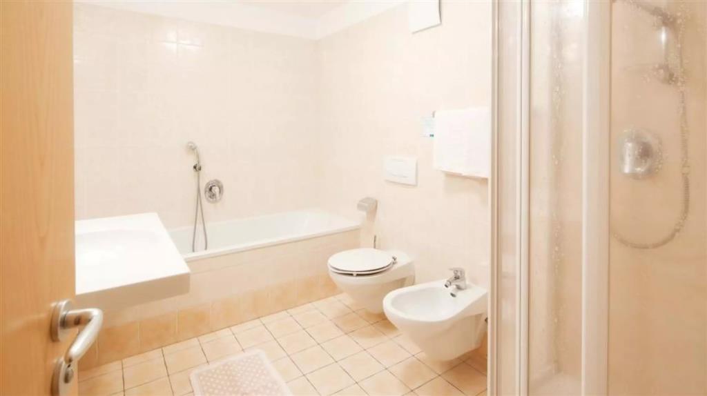 5denní zájezd (denní přejezd) s dopravou a polopenzí ceně – hotel Antermoia