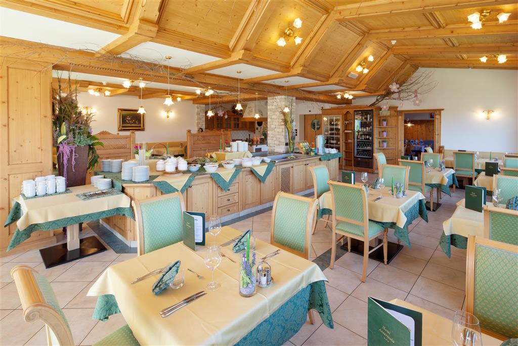 5denní zájezd s dopravou a polopenzí v ceně – hotel Antermoia
