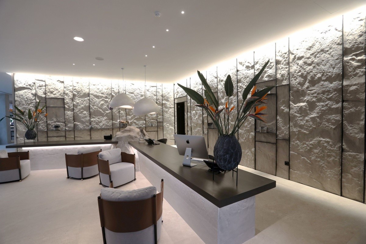Aeonic Suites & Spa